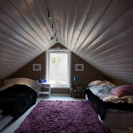 Bestemors Hus Ca 3mil Utenfor Sent