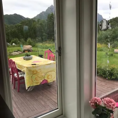 Bestemors Hus Ca 3mil Utenfor Sent