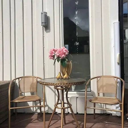 Bestemors Hus Ca 3mil Utenfor Sent * Sortland