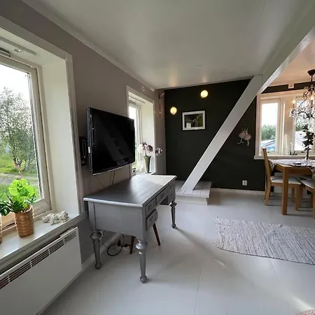 Dom wakacyjny Bestemors Hus Ca 3mil Utenfor Sent Sortland