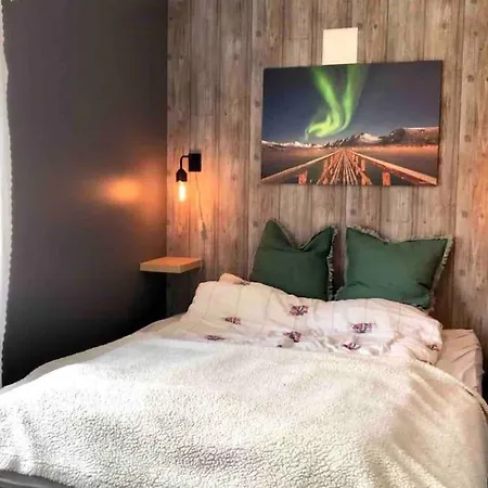 Tatil Evi Bestemors Hus Ca 3mil Utenfor Sent Sortland