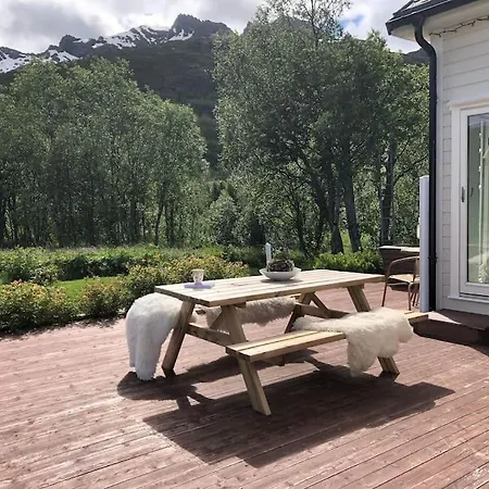 Tatil Evi Bestemors Hus Ca 3mil Utenfor Sent *